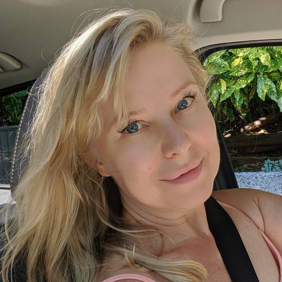 Meet your Posher, Anita - Picture 1 of 1